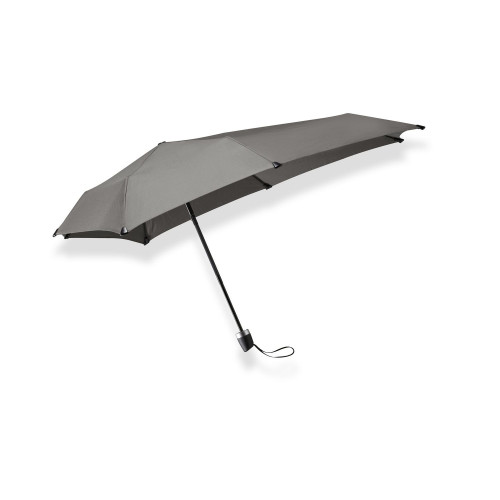 Mini foldable storm umbrella